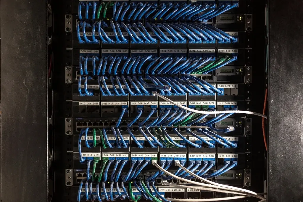 Structured cabling dressed into a rack